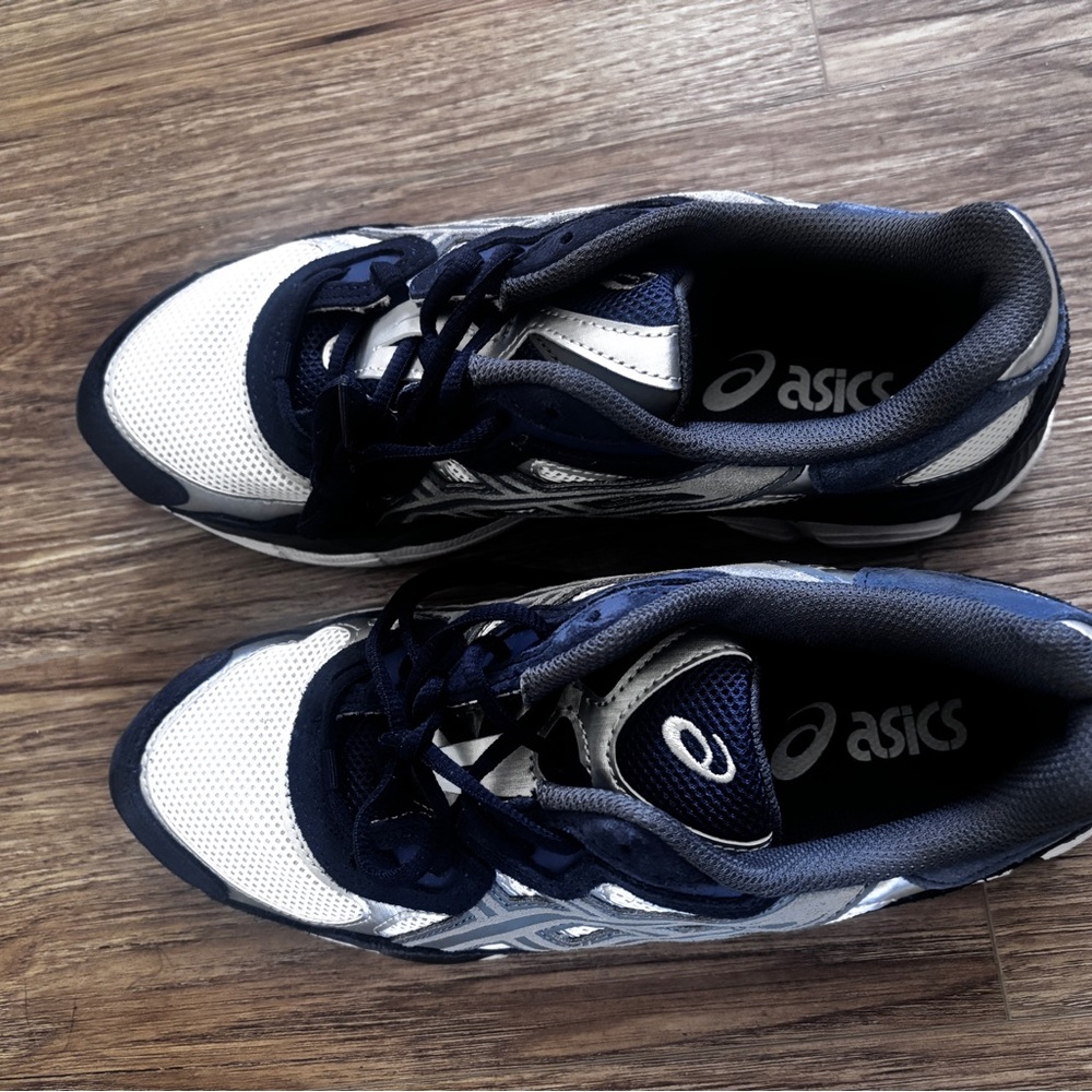 ASICS Silver GT-2160 Computer Component ( men ) great condition - Picture 3 of 5